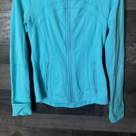 SOLD Lululemon Define Jacket 6 - Picture 5 of 9